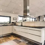Three-bedroom In Henne * Henne Strand