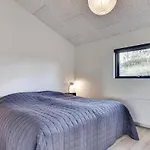 Σπίτι διακοπών Three-bedroom In Henne *