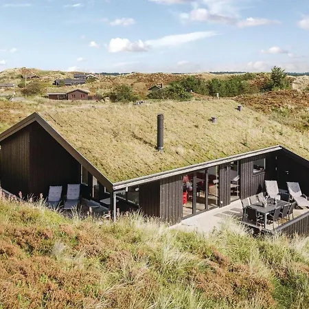 Casa de Férias Three-bedroom In Henne *