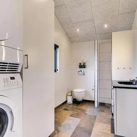 Σπίτι διακοπών Three-bedroom In Henne Henne Strand