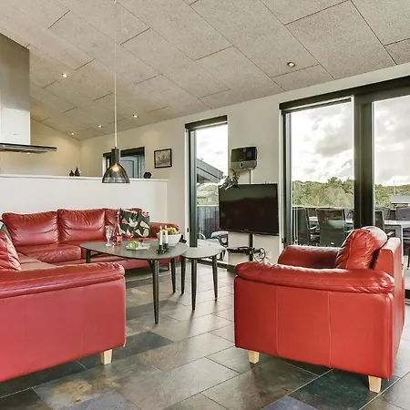 Three-bedroom In Henne Vakantiehuis Henne Strand