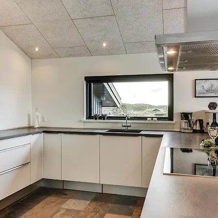 In Henne With Kitchen Holiday home