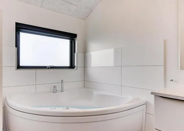 Three-bedroom In Henne Casa de Férias *