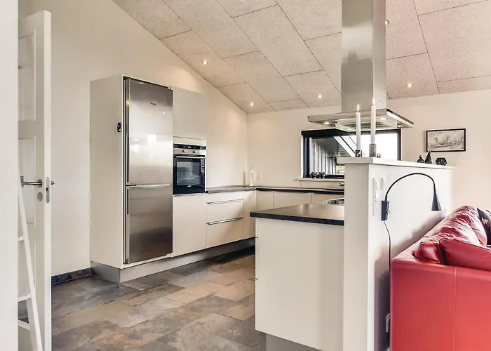 Three-bedroom In Henne Casa de Férias *